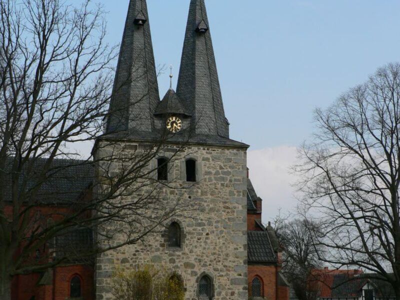 Dorfkirche Lewe.JPG