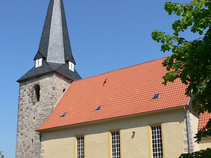 Im Herzen Badeborns: Evangelische Dorfkirche Sankt Viti © Dr. Klaus George