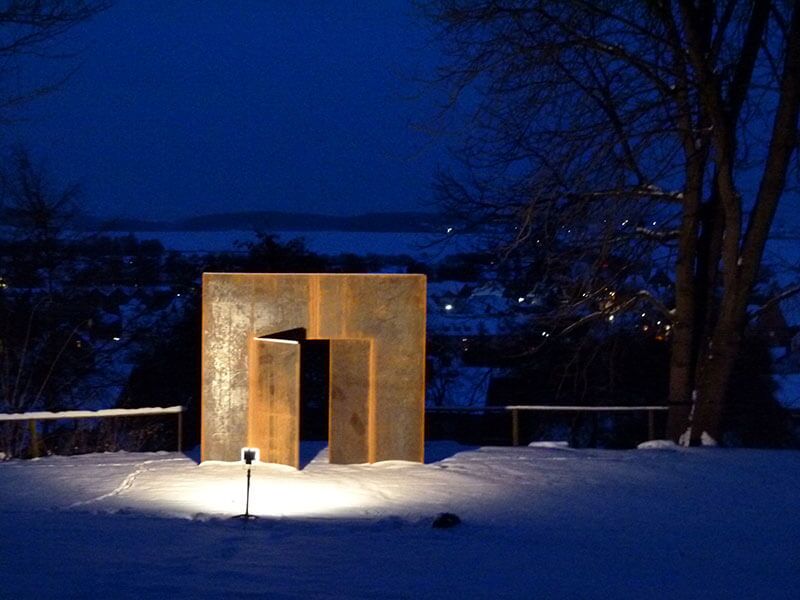 "Portal Ankunft" im Skulpturenpark am Schloss Liebenburg © Dr. Klaus George