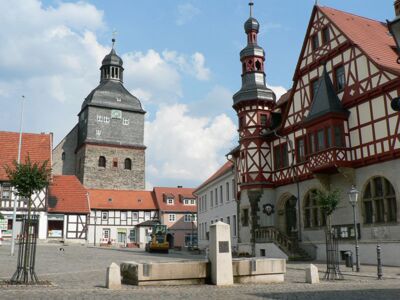 Rathaus Harzgerode und St. Marien – Grabeskirche der Fürsten von Anhalt-Harzgerode © Dr. Klaus George